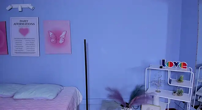 Bella  Lane online show from December 19, 7:49 pm