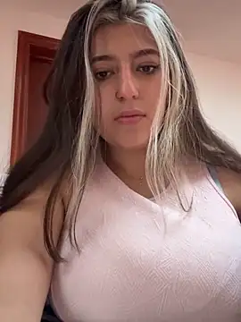 Bella  Lane online show from December 17, 7:41 pm