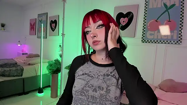 Zoe Lynch  online show from June 3, 12:17 pm