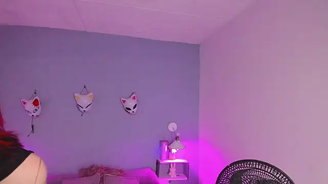 Zoe Lynch  online show from October 6, 11:44 am