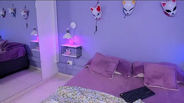 Zoe Lynch  online show from November 21, 11:53 am