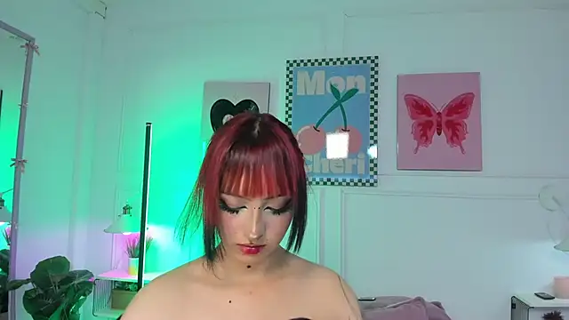 Zoe Lynch  online show from March 4, 11:51 am