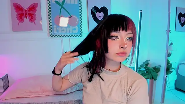 Snapshot of Zoe_Lynch_ chatting on June 16, 12:16 pm Zoe Lynch online show from June 16, 12:16 pm