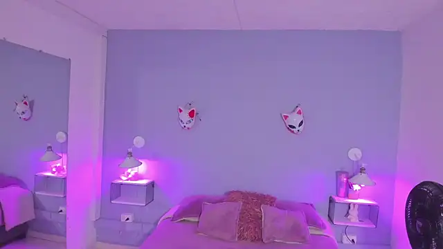 Zoe Lynch  online show from September 26, 11:39 am