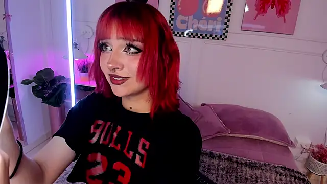 Zoe Lynch  online show from February 9, 11:41 am