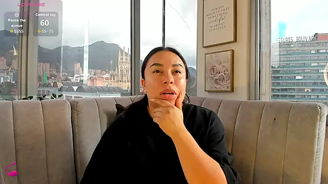 Zoey thompson online show from October 1, 7:29 pm