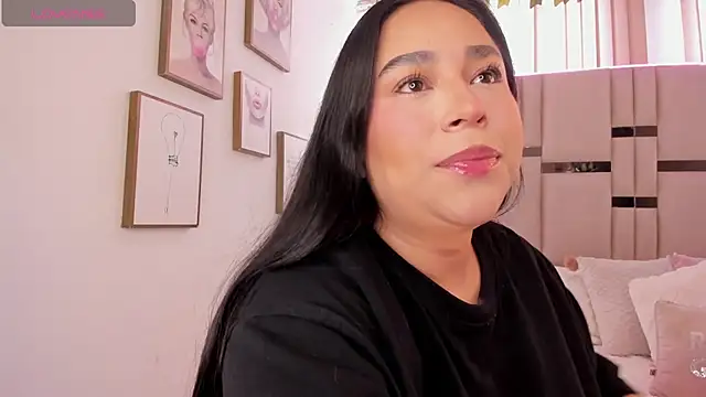 Zoey thompson online show from January 8, 7:31 pm