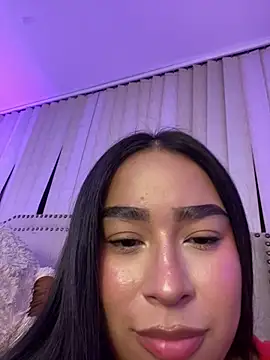 Zoey thompson online show from April 30, 3:02 am