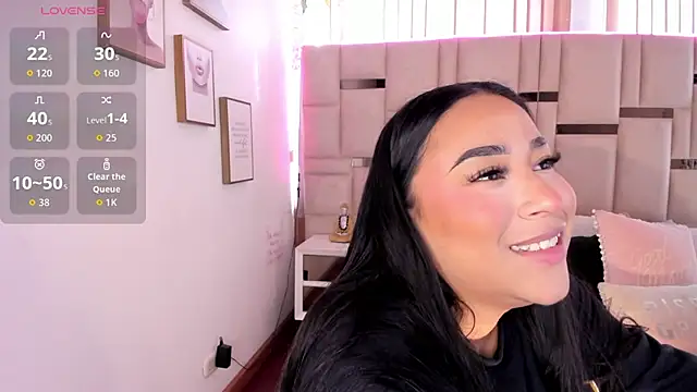 Snapshot of Zoey_thompson chatting on October 28, 8:08 pm Zoey thompson online show from October 28, 8:08 pm