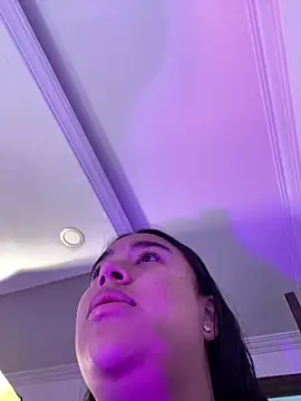 Zoey thompson online show from April 16, 7:47 pm