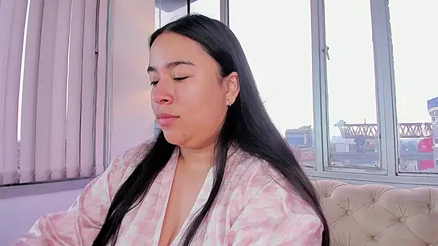 Zoey thompson online show from February 12, 8:30 pm