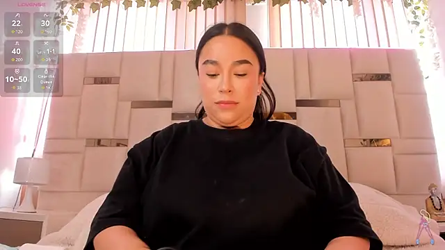 Zoey thompson online show from February 4, 9:32 pm