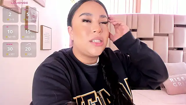 Snapshot of Zoey_thompson chatting on November 26, 7:36 pm Zoey thompson online show from November 26, 7:36 pm