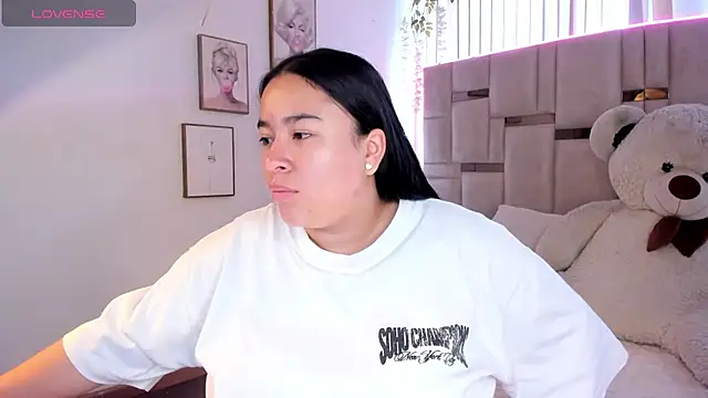 Snapshot of Zoey_thompson chatting on July 3, 7:42 pm Zoey thompson online show from July 3, 7:42 pm