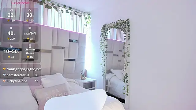 Zoey thompson online show from January 10, 7:31 pm