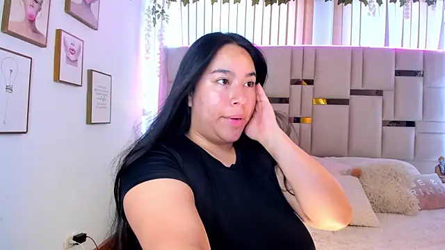 Zoey thompson online show from March 3, 8:16 pm