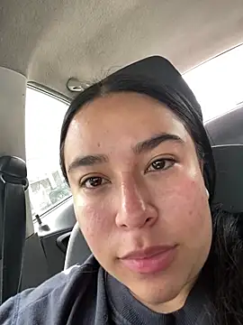 Zoey thompson online show from April 10, 7:32 pm