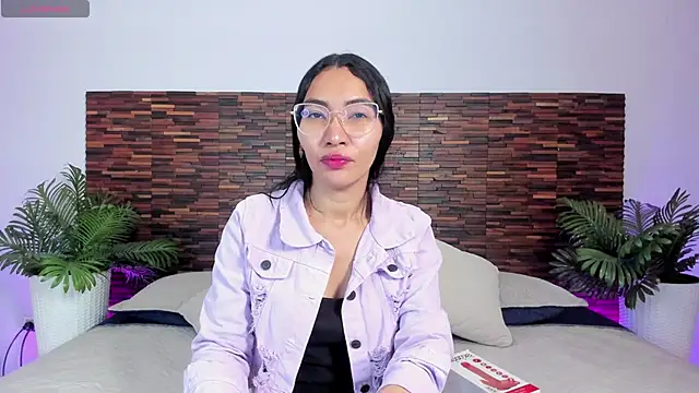 lucyy liiuu online show from November 30, 3:02 pm