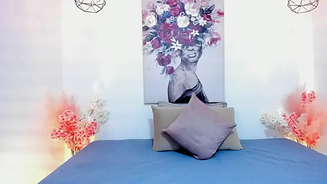 lucyy liiuu online show from November 4, 1:04 pm