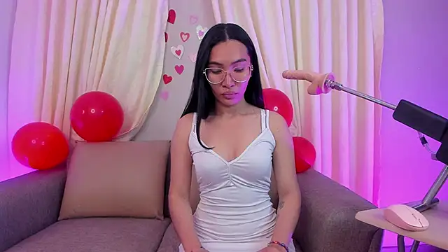 lucyy liiuu online show from September 20, 1:05 pm