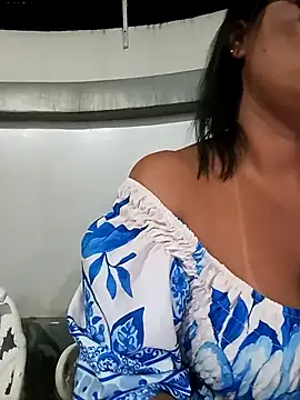 Snapshot of jadecristina chatting on March 17, 1:08 am jadecristina online show from March 17, 1:08 am
