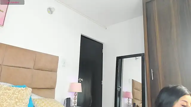 ashleycurvyy online show from September 27, 3:51 pm