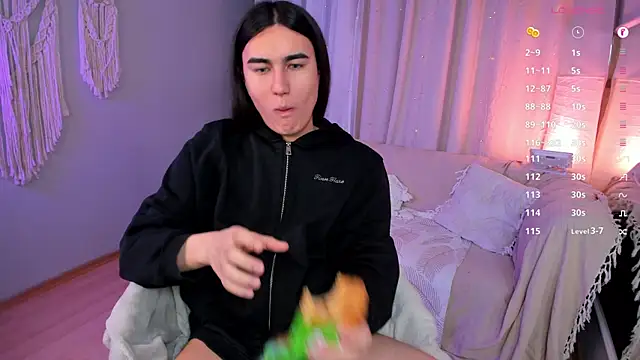 HeyAlena online show from January 16, 6:50 am