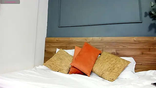 Snapshot of Mia_smith_x1 chatting on November 20, 7:58 pm Mia smith x1 online show from November 20, 7:58 pm