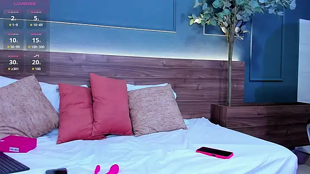 Snapshot of Mia_smith_x1 chatting on November 26, 7:36 pm Mia smith x1 online show from November 26, 7:36 pm