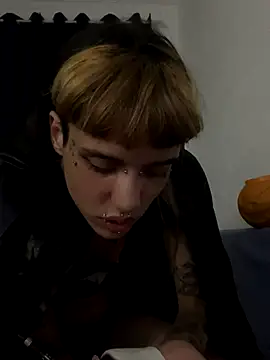 virtualgirlbr online show from October 28, 7:29 am