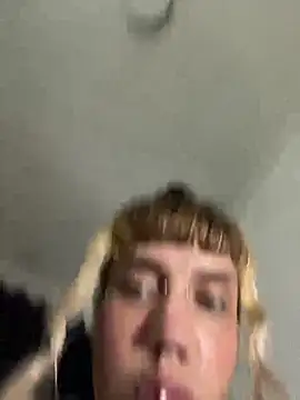 virtualgirlbr online show from November 3, 8:12 pm