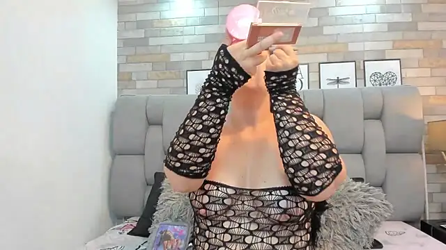 kathysmith19 online show from January 8, 3:45 am