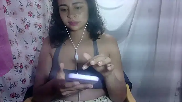 Anabelhotxx16 online show from November 3, 4:50 am