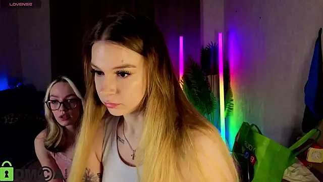 R0cket bunny online show from June 15, 1:06 am