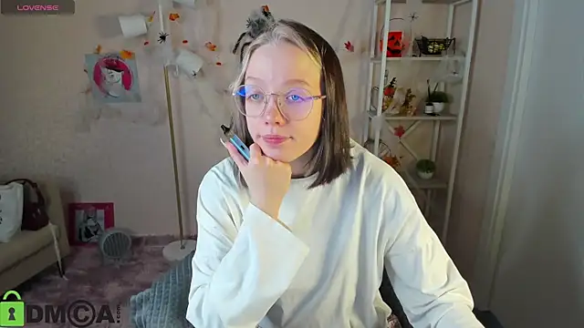 R0cket bunny online show from October 28, 1:06 am