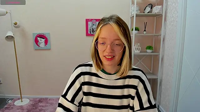 Snapshot of R0cket_bunny chatting on October 11, 1:06 am R0cket bunny online show from October 11, 1:06 am