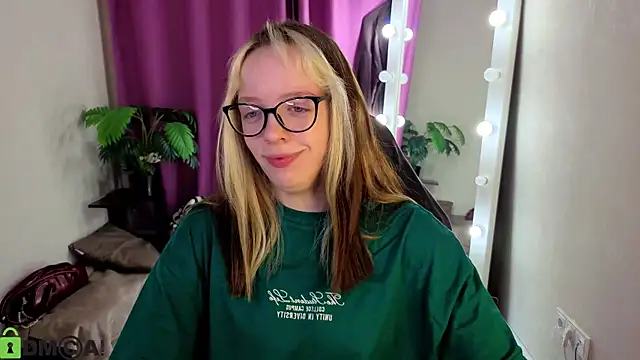 R0cket bunny online show from July 14, 1:05 am