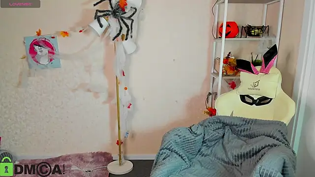 R0cket bunny online show from November 12, 1:10 am