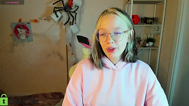 R0cket bunny online show from November 10, 1:10 am