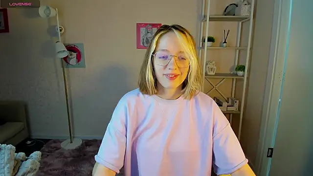 Snapshot of R0cket_bunny chatting on October 6, 1:18 am R0cket bunny online show from October 6, 1:18 am