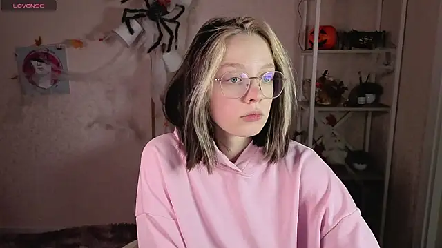 R0cket bunny online show from November 11, 1:11 am