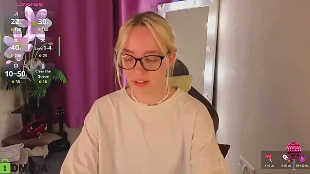 R0cket bunny online show from June 20, 12:59 am