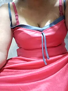 Snapshot of Mon-Shot9 chatting on October 5, 7:26 pm Mon-Shot9 online show from October 5, 7:26 pm