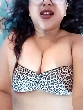 Snapshot of sweet_jenni chatting on March 3, 5:14 am sweet jenni online show from March 3, 5:14 am