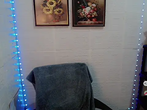 Snapshot of lovelysassy chatting on November 2, 2:22 pm lovelysassy online show from November 2, 2:22 pm