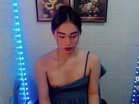 Snapshot of lovelysassy chatting on November 1, 2:55 pm lovelysassy online show from November 1, 2:55 pm