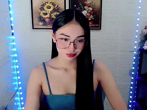 Snapshot of lovelysassy chatting on October 12, 9:05 pm lovelysassy online show from October 12, 9:05 pm