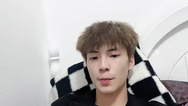 linger2563 online show from October 10, 2:40 pm