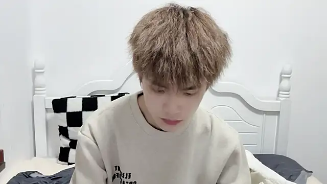 linger2563 online show from October 28, 3:00 pm