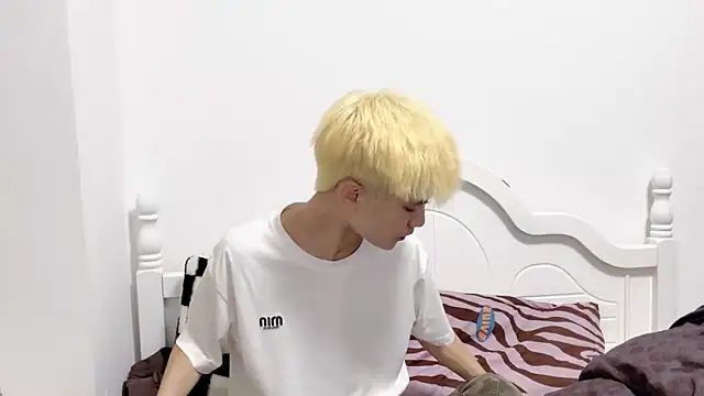 linger2563 online show from October 2, 1:14 pm